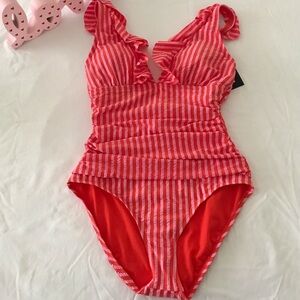 Ellen Tracy women one piece swimsuit size M